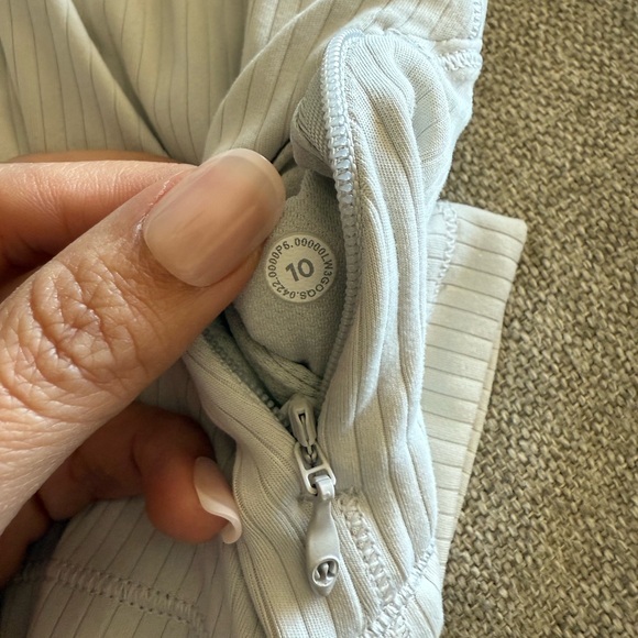 It's Rulu Ribbed Cropped Half Zip - Picture 4 of 8